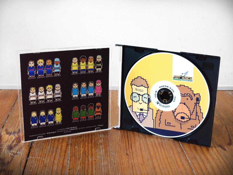 La pochette ouverte du CD-rom Foot Musical